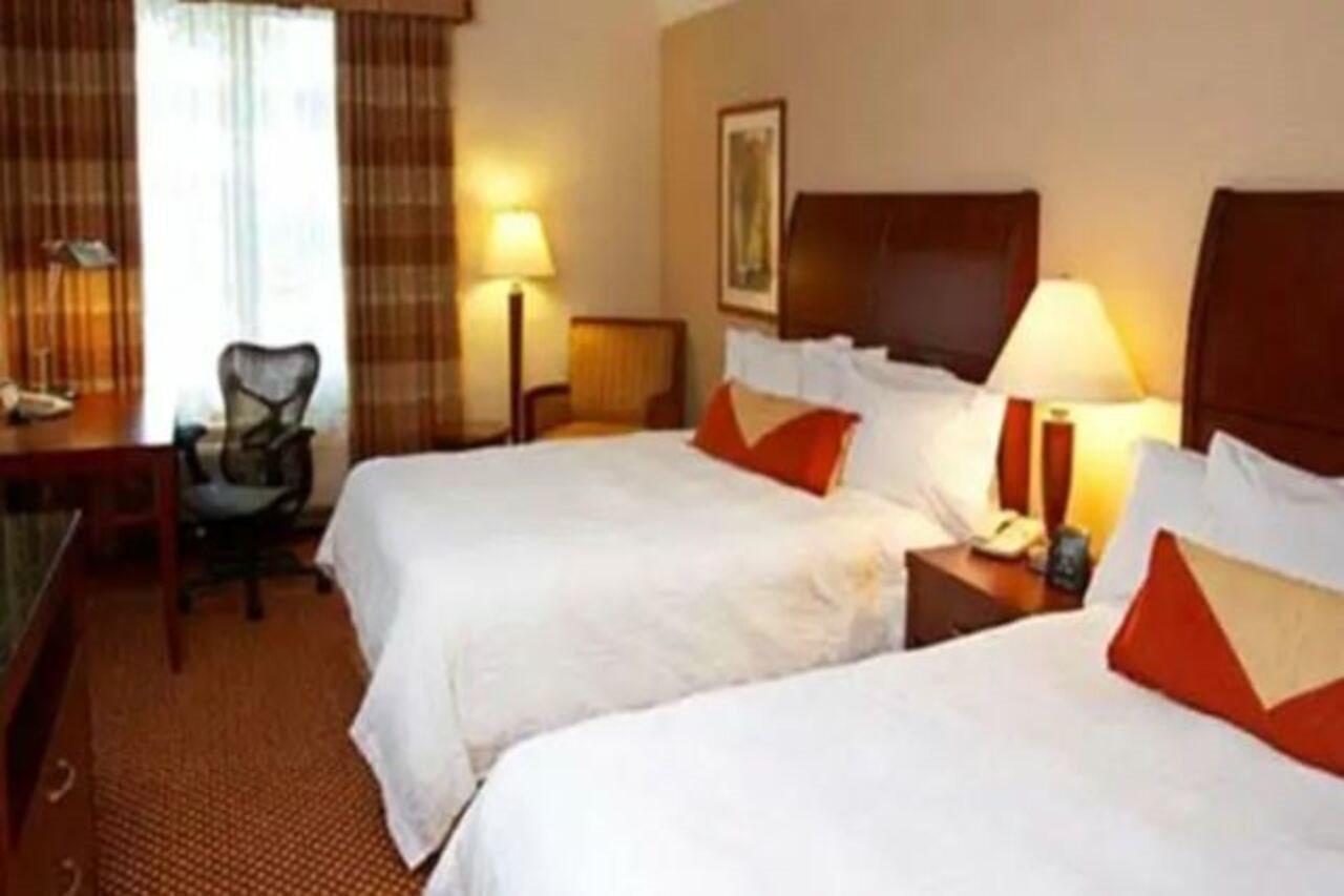 Hilton Garden Inn Cincinnati/Sharonville Exteriör bild