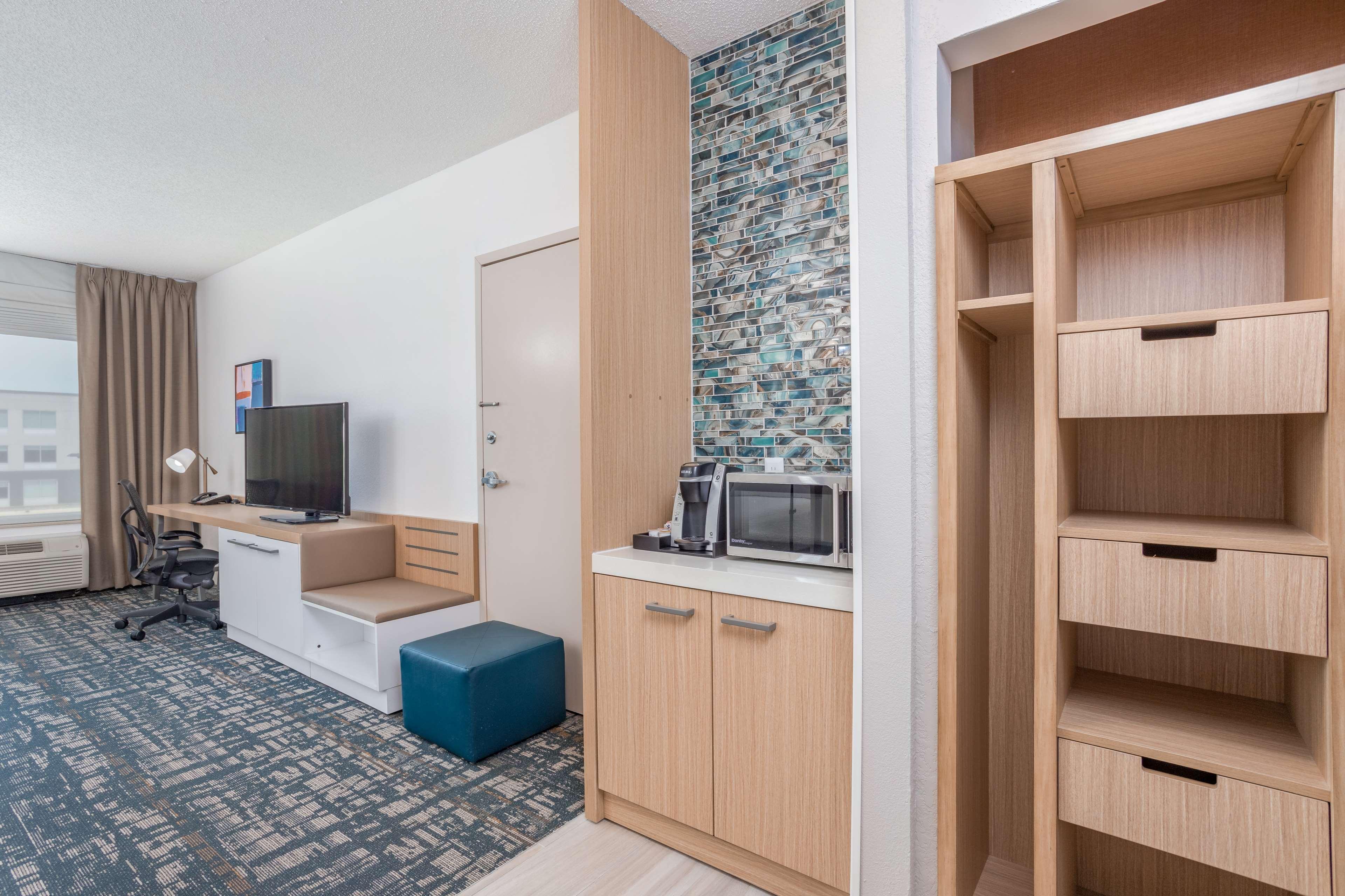 Hilton Garden Inn Cincinnati/Sharonville Exteriör bild